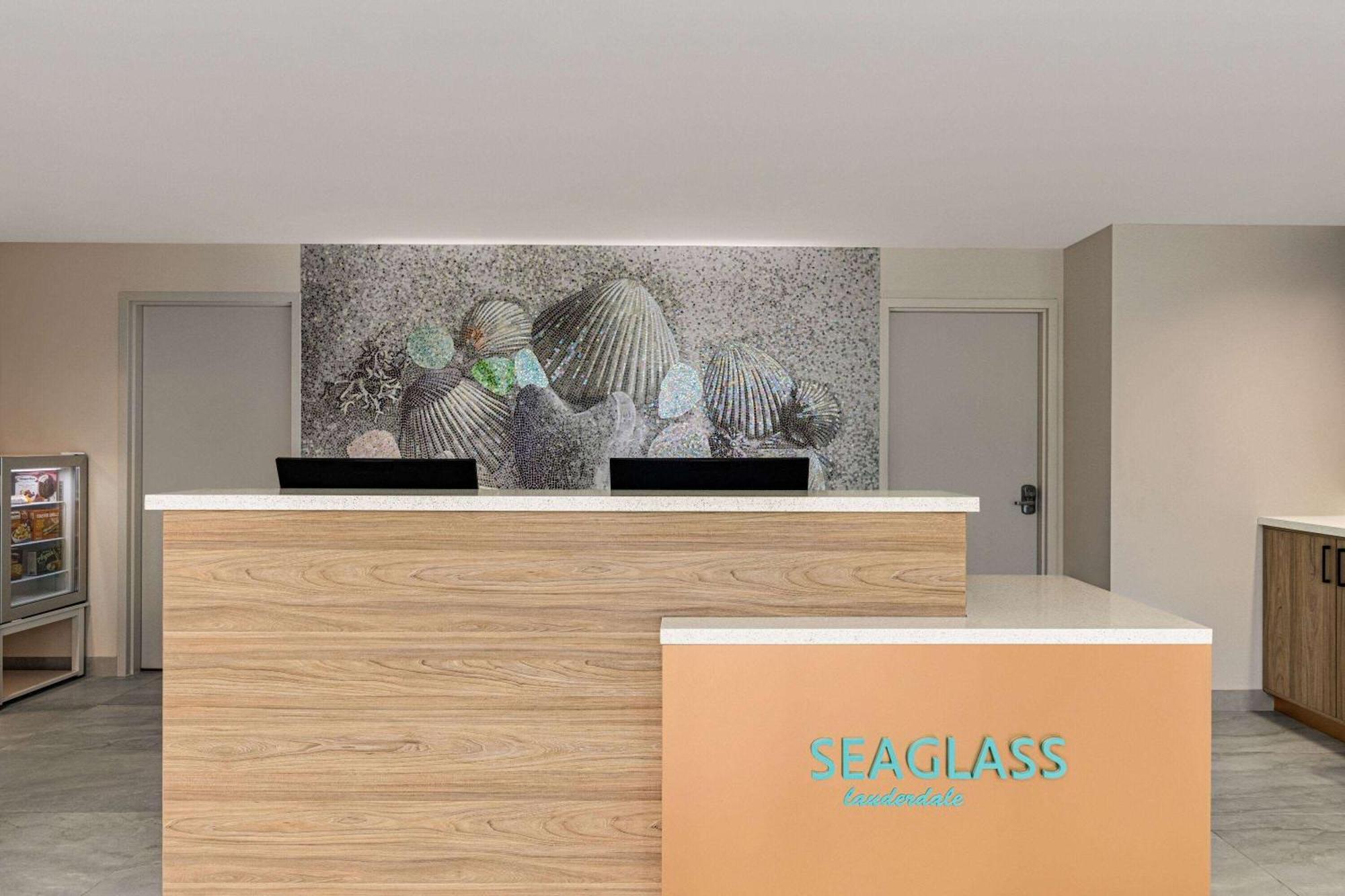 Sea Glass Beach Place, Trademark Collection By Wyndham Lauderdale-by-the-Sea Exterior photo